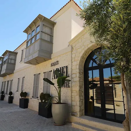 Ariel Alacati Hotel 3*